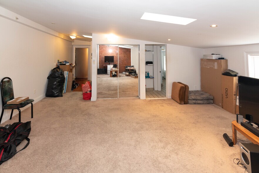 More Photos Of 312 N Paca St, Baltimore Apartments For Sale