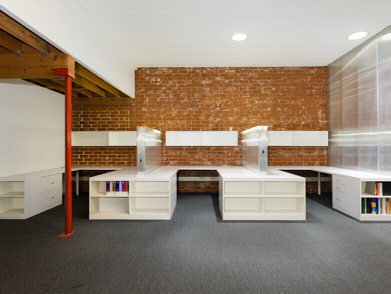 More Photos Of 1424 Marcelina Ave, Torrance Freestanding For Lease