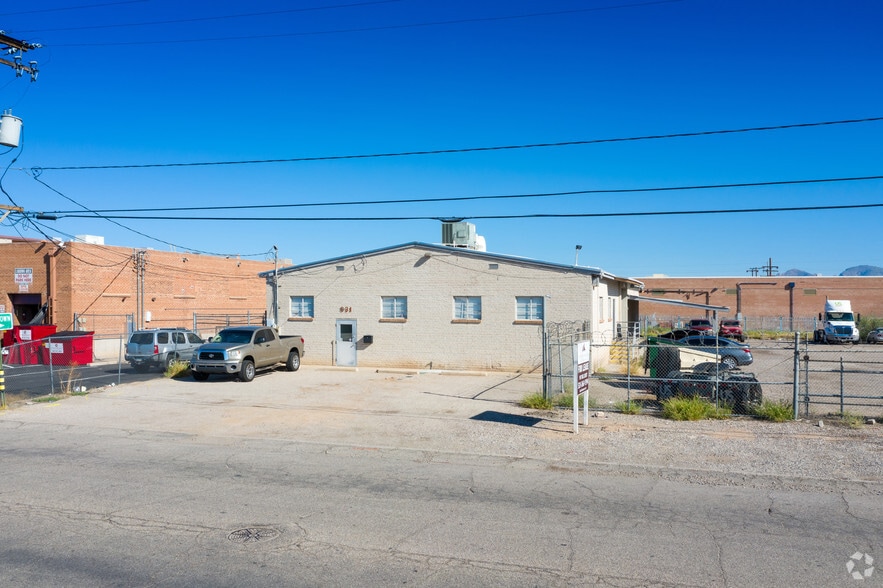 Primary Photo Of 831 E 18th St, Tucson Warehouse For Lease