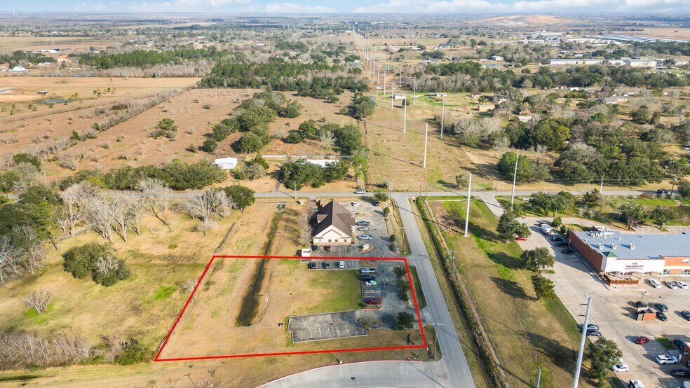 More Photos Of Steele Rd & Clifford St, Alvin Land For Sale