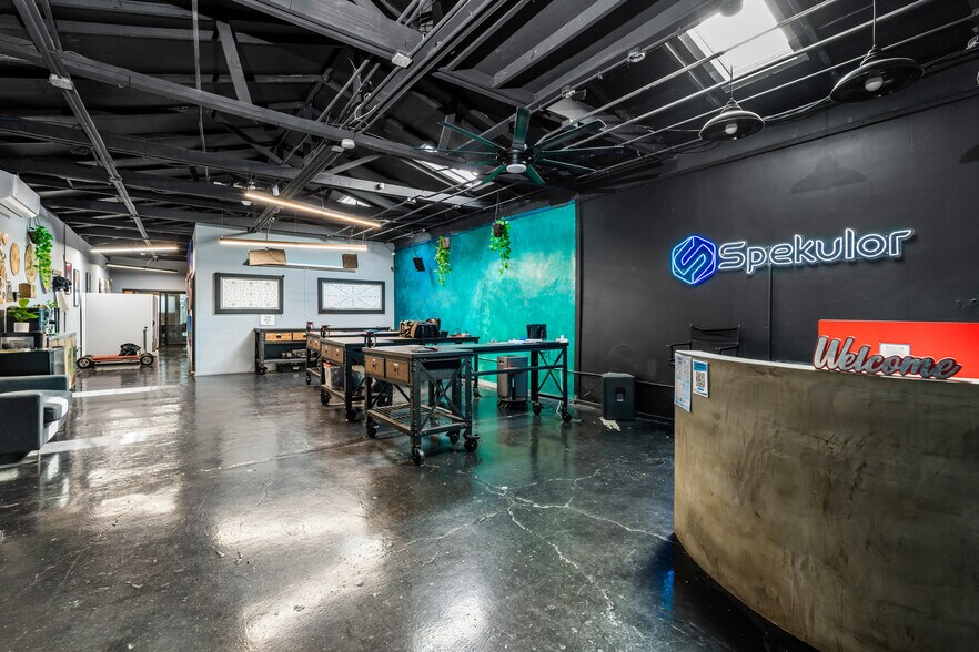 More Photos Of 3642 W 139th St, Hawthorne Movie Radio TVStudio For Lease