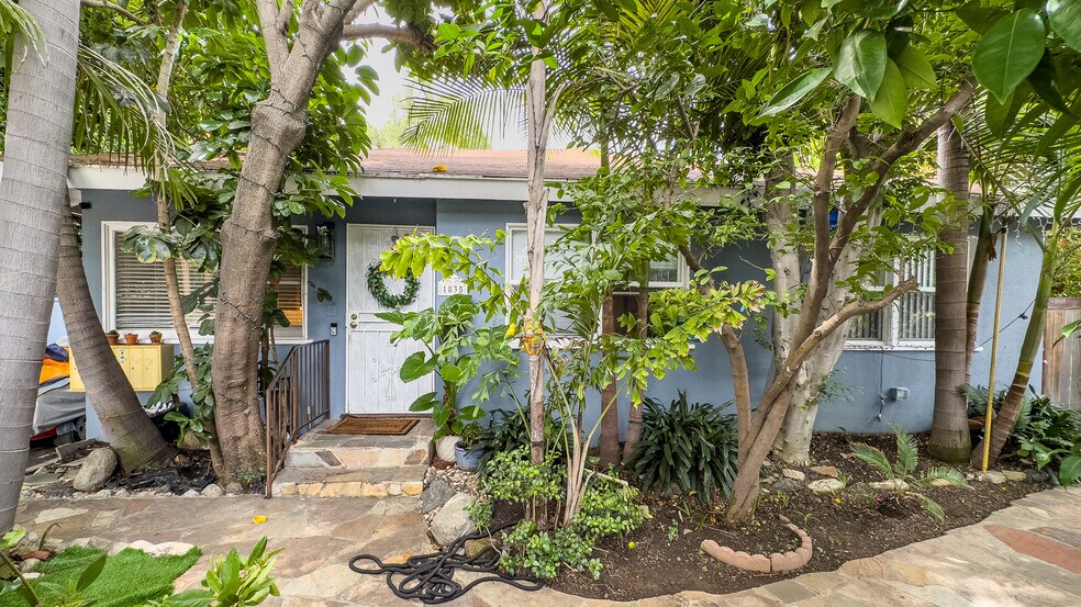 More Photos Of 1837 Beloit Ave, Los Angeles Apartments For Sale