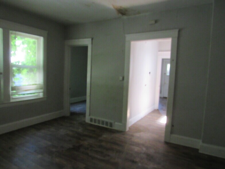 More Photos Of 932 Wheelock Rd, Cleveland Apartments For Sale