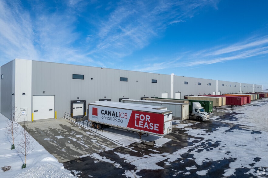 More Photos Of 7350 110 Ave SE, Calgary Warehouse For Lease