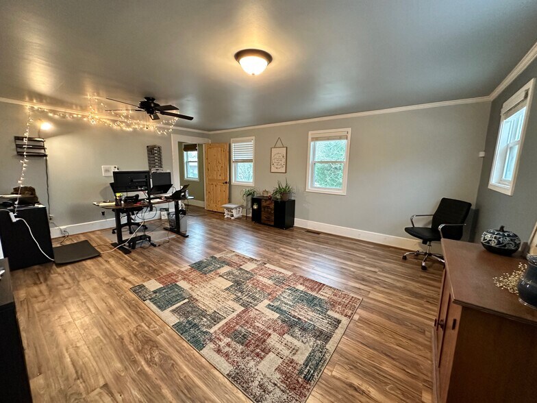 More Photos Of 601 S 7th St, Opelika Office Residential For Sale