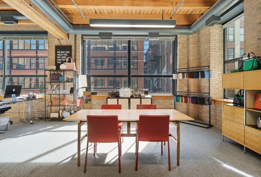 More Photos Of 303 W Erie St, Chicago Office For Lease