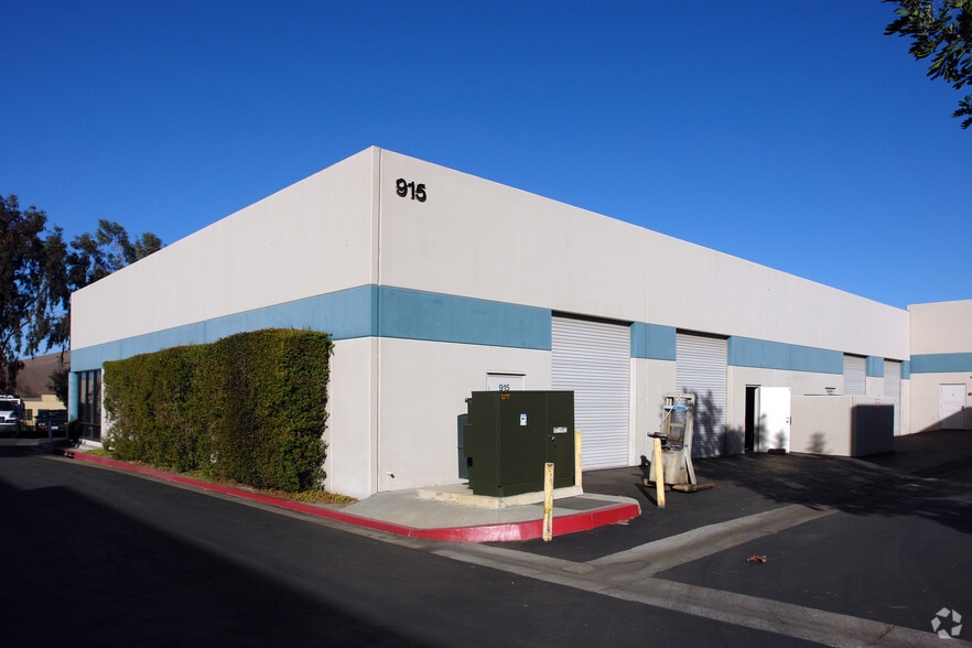 More Photos Of 915 Calle Amanecer, San Clemente Manufacturing For Lease