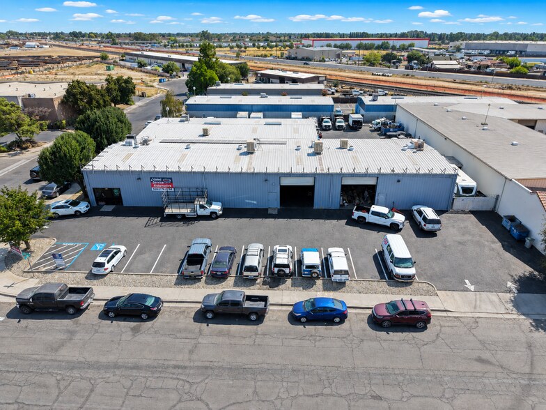 More Photos Of 4567 N Bendel Ave, Fresno Service For Lease