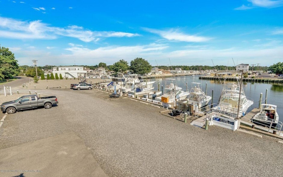 More Photos Of 65 Pennsylvania Ave, Waretown Marina For Sale