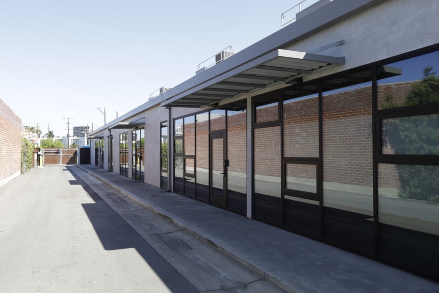 More Photos Of 606-654 Venice Blvd, Venice Loft Creative Space For Lease