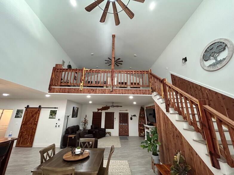 More Photos Of 141 County Road 851, Elizabeth Hotel For Sale