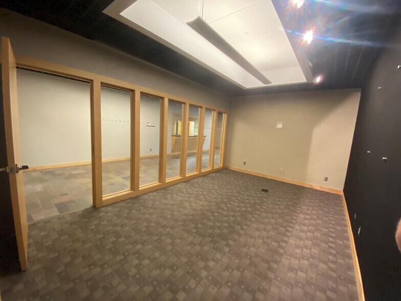 More Photos Of 7235 Vicksburg Pike, Fort Wayne Warehouse For Lease
