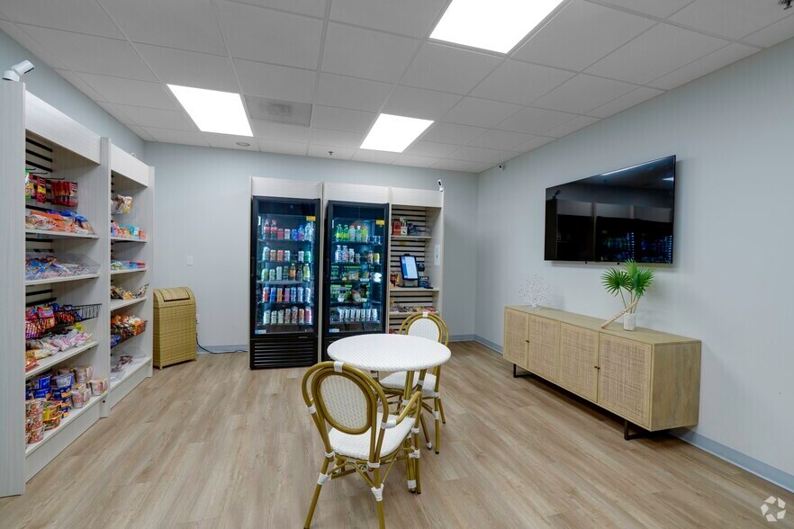 More Photos Of 601 S Lake Destiny Rd, Maitland Unknown For Lease