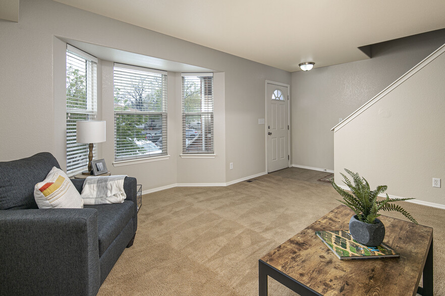 More Photos Of 701-715 17th St, Greeley Apartments For Sale