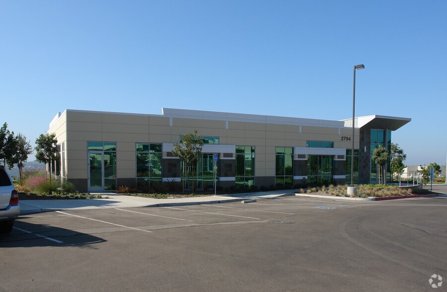 More Photos Of 2794 Gateway Rd, Carlsbad Office For Lease
