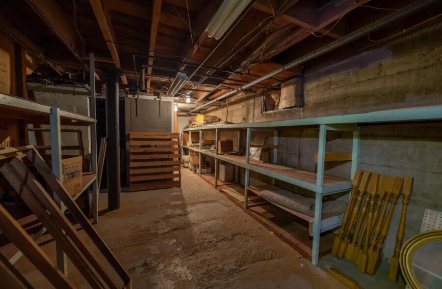 More Photos Of 1773 Superior St, Three Lakes Office For Sale