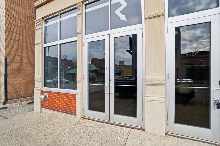 More Photos Of 1008 Race St, Cincinnati Office Residential For Sale