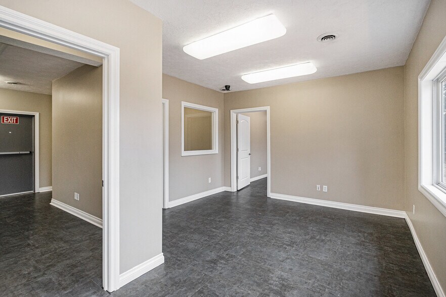 More Photos Of 4744 Beckley Rd, Battle Creek Office Residential For Sale