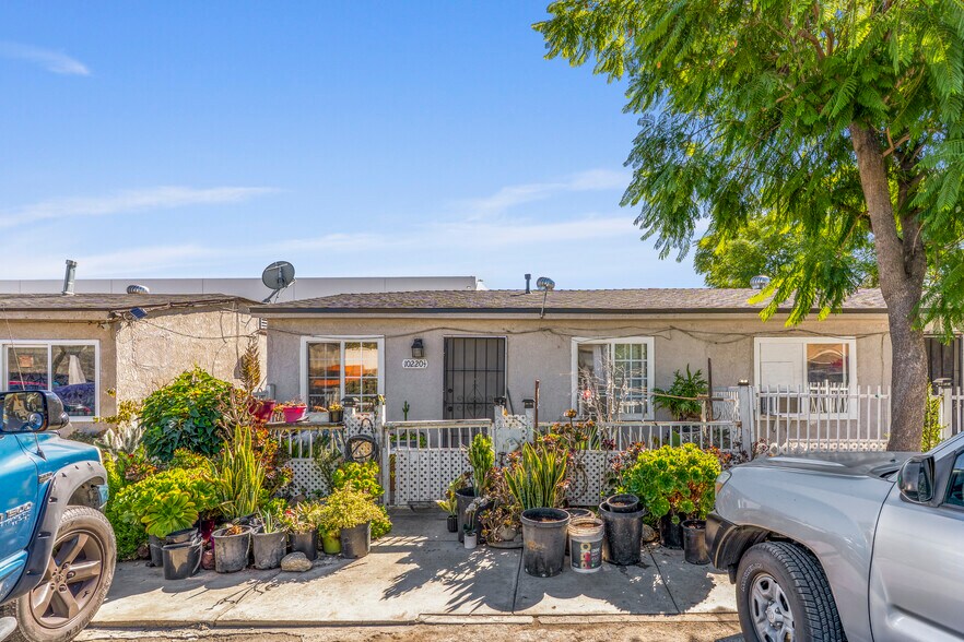 More Photos Of 10218 Bradley Ave, Pacoima Apartments For Sale