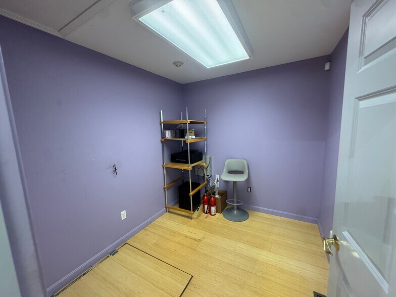 More Photos Of 307 Main St, Ogunquit Storefront For Lease