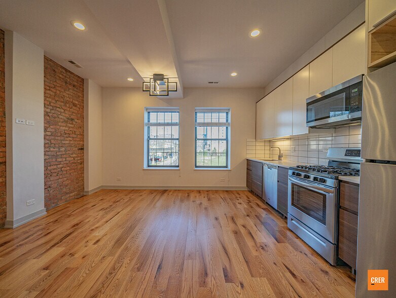 More Photos Of 4400 S Calumet Ave, Chicago Apartments For Sale