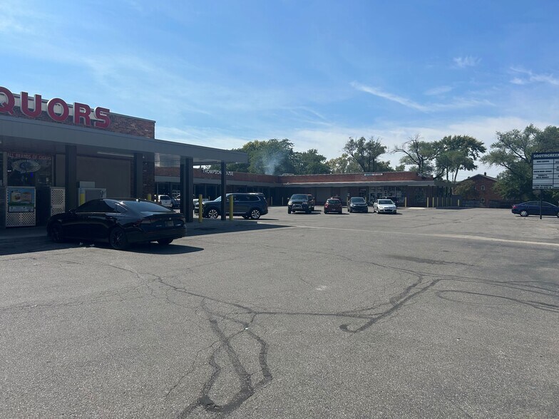 More Photos Of 711 E Thompson Rd, Indianapolis Unknown For Lease