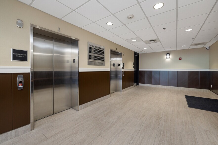 More Photos Of 325 W Gurley St, Prescott Office For Lease