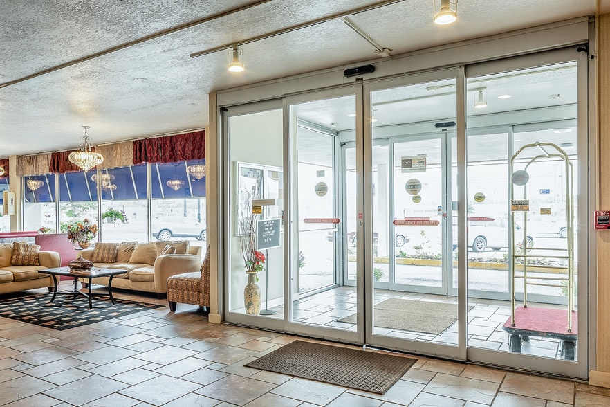 More Photos Of 2759 Mount Pleasant St, Burlington Hotel For Sale
