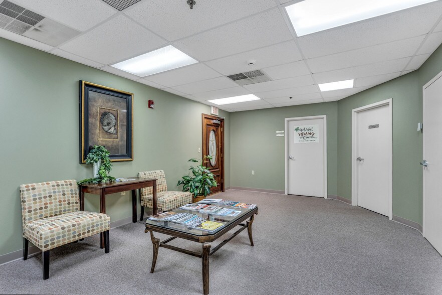 More Photos Of 1510 Stuart Rd, Cleveland Flex For Sale