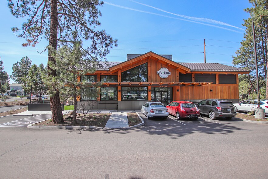 More Photos Of 320 SW Century Dr, Bend Unknown For Lease
