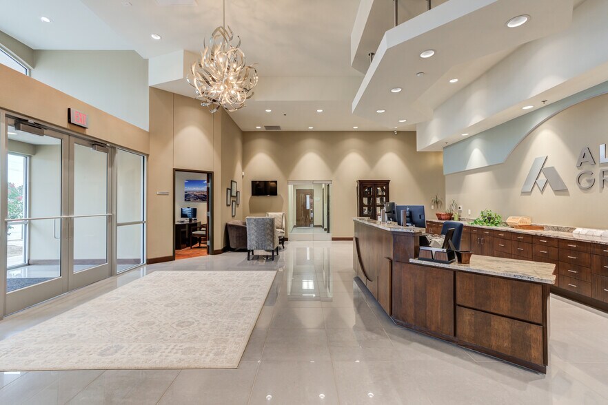 More Photos Of 5241 98th St, Lubbock Office Residential For Sale