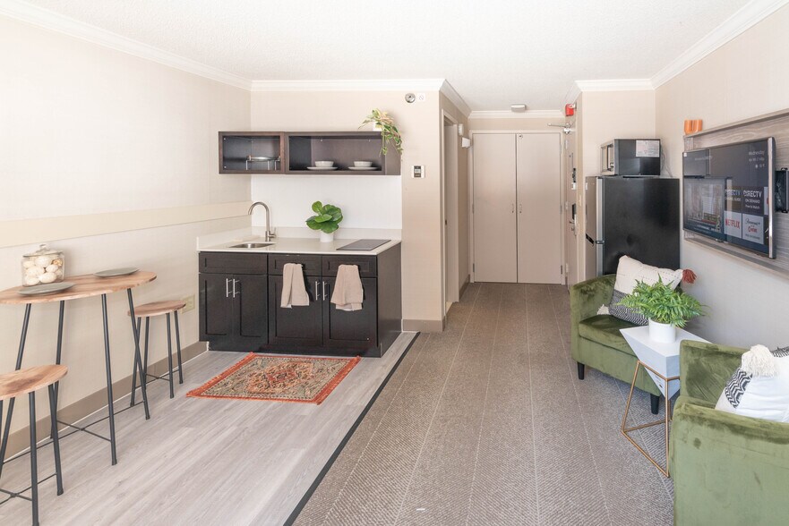 More Photos Of 101 W Fayette St, Baltimore Apartments For Sale