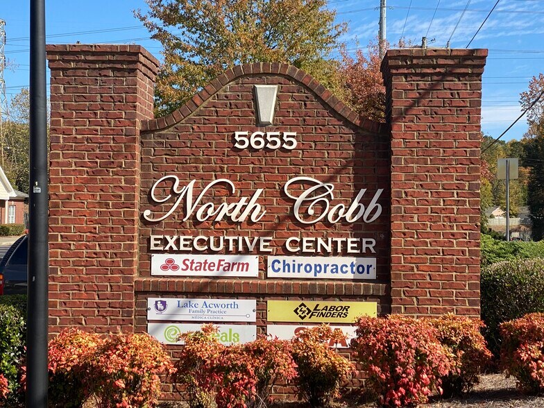 More Photos Of 5655 Lake Acworth Dr NW, Acworth Medical For Lease