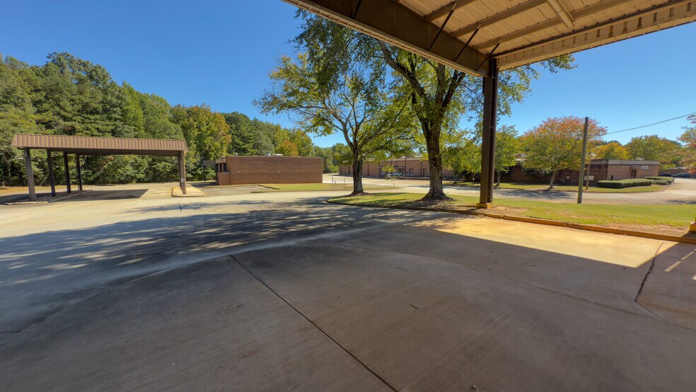 More Photos Of 2400 Mellon Ct, Decatur Distribution For Lease