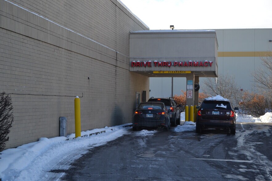 More Photos Of 540 N Schmale Rd, Carol Stream Drugstore For Sale