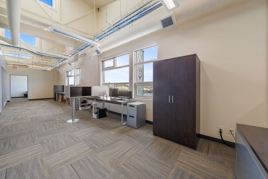 More Photos Of 388 Harbour Rd, Victoria Storefront Retail Office For Sale