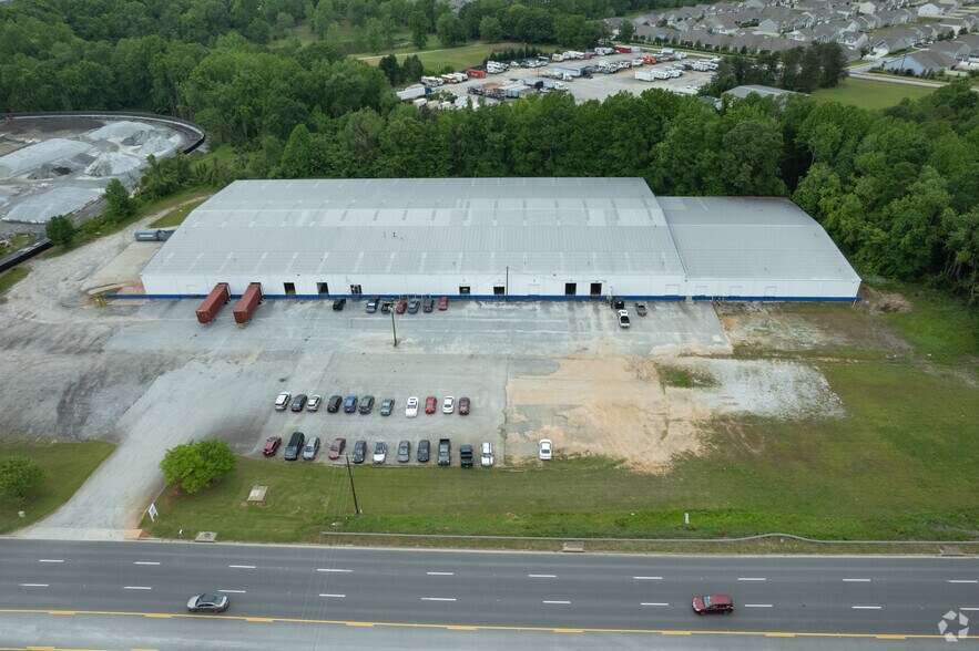 More Photos Of 1840 S Highway 14, Greer Warehouse For Lease