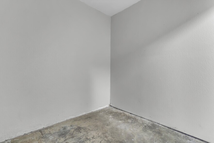 More Photos Of 420 River Road Unit C, Corona Storefront For Lease