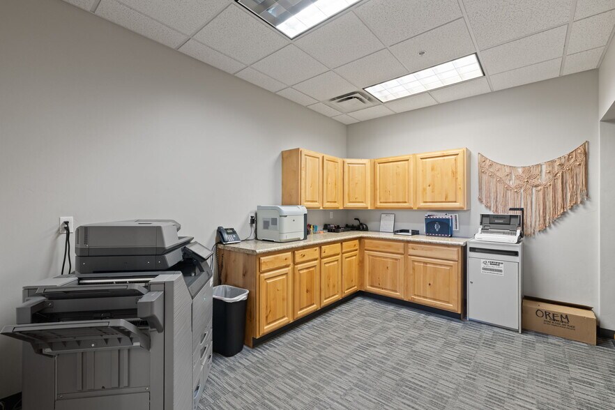 More Photos Of 811-867 N 900 W, Orem Medical For Sale