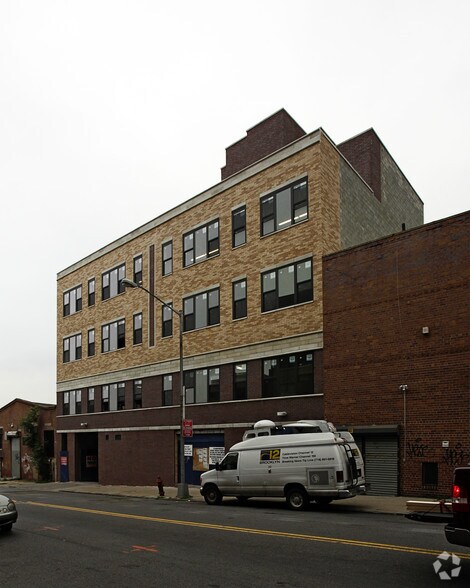 More Photos Of 159-163 20th St, Brooklyn Coworking Space