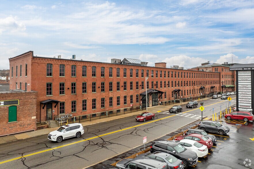 More Photos Of 108 Grove St, Worcester Office For Lease