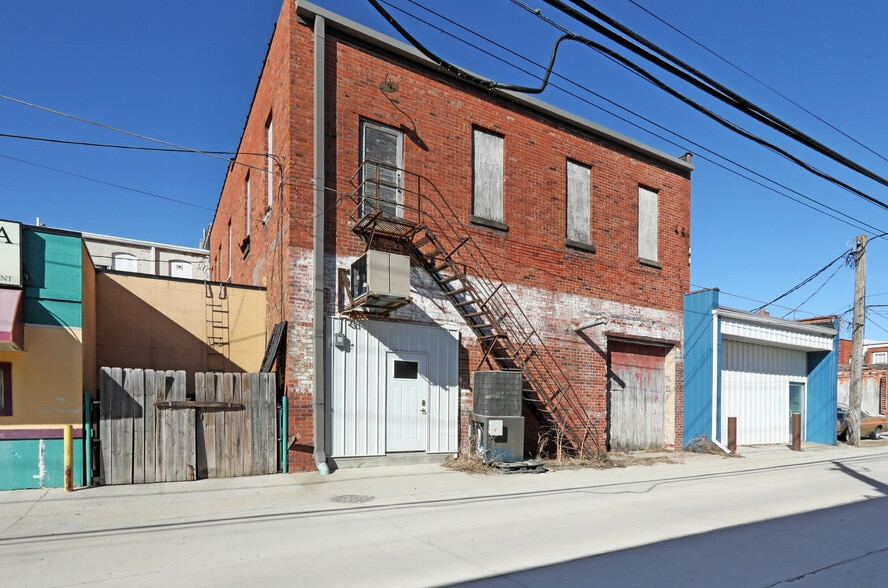 More Photos Of 1119 6th st, Nevada General Retail For Sale