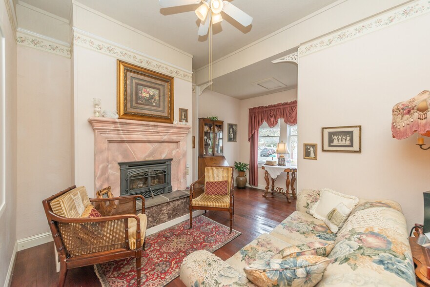 More Photos Of 481 Main St, Weaverville Hotel For Sale