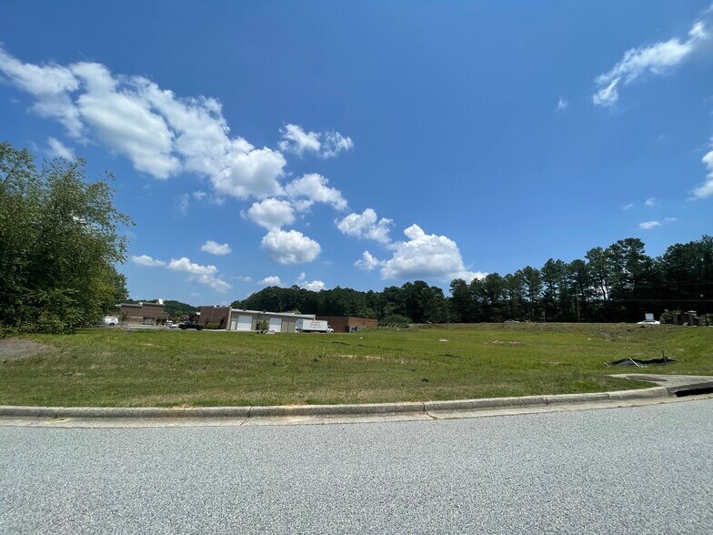 More Photos Of Loganville HWY, Winder Land For Sale