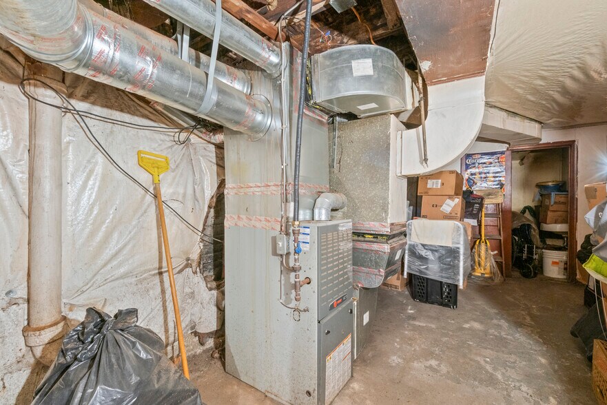 More Photos Of 112 E 20th St, Baltimore Multifamily For Sale