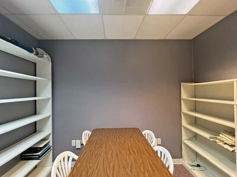 More Photos Of 4024 Main St, Erie Storefront Retail Office For Sale