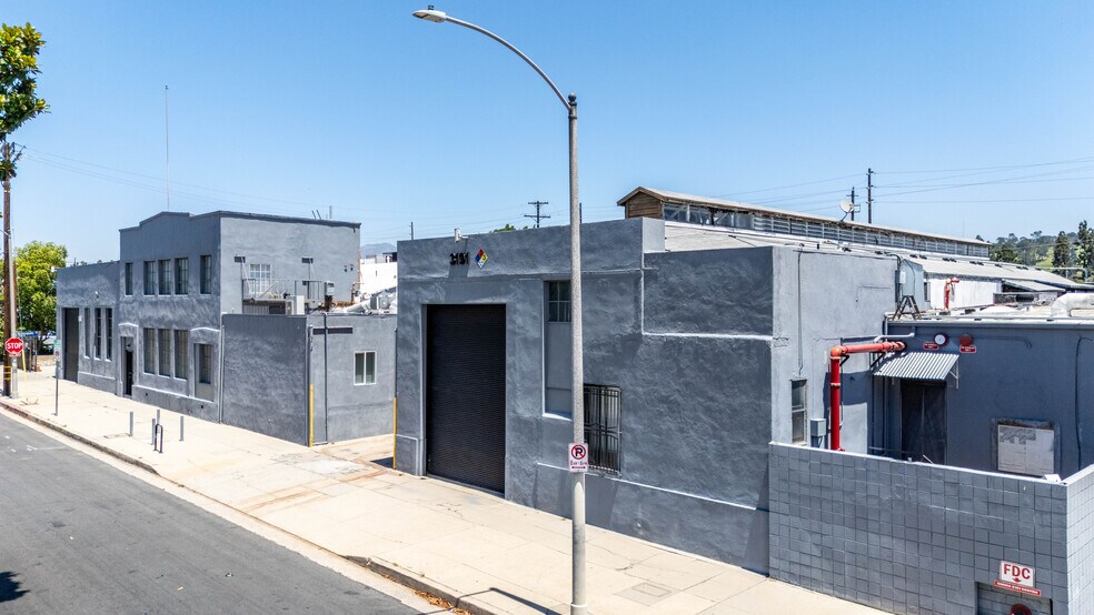 More Photos Of 3145-3191 Casitas Ave, Los Angeles Warehouse For Lease