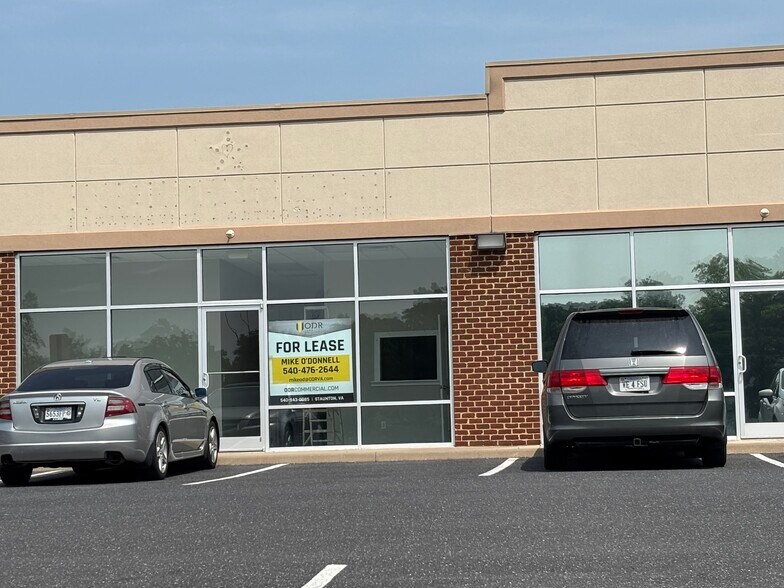 More Photos Of 36 Parkway Ln, Fishersville Storefront Retail Office For Lease