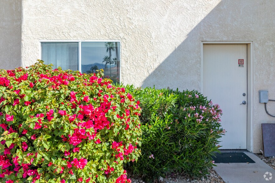 More Photos Of 3015 Highway 95, Bullhead City Medical For Sale