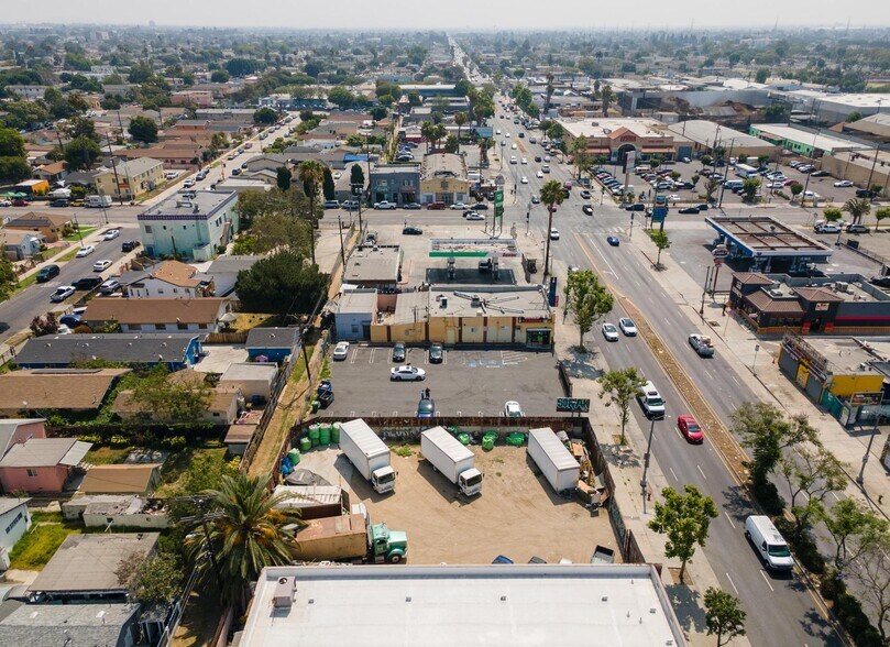 More Photos Of 235 E Manchester, Los Angeles Land For Sale